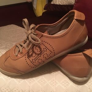💯 authentic soft glove leather Tory Burch shoes